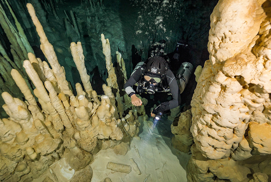 full-cave-diver-03 Cenote cave diving in Playa del Carmen